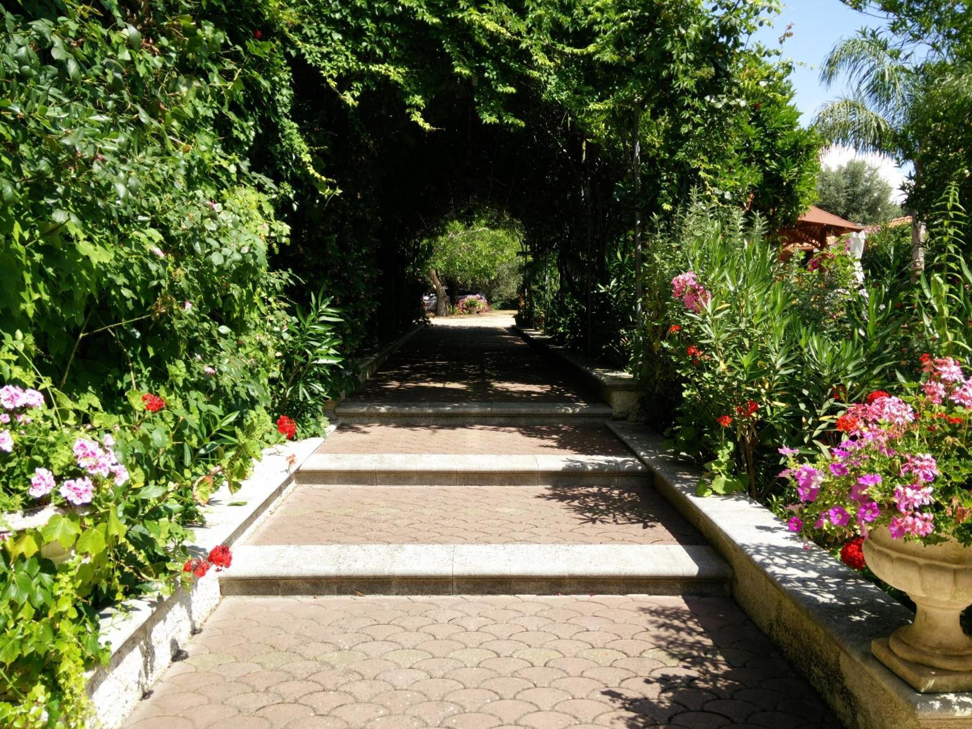 Residenza Villa I Nidi Σάντα Κατερίνα Εξωτερικό φωτογραφία